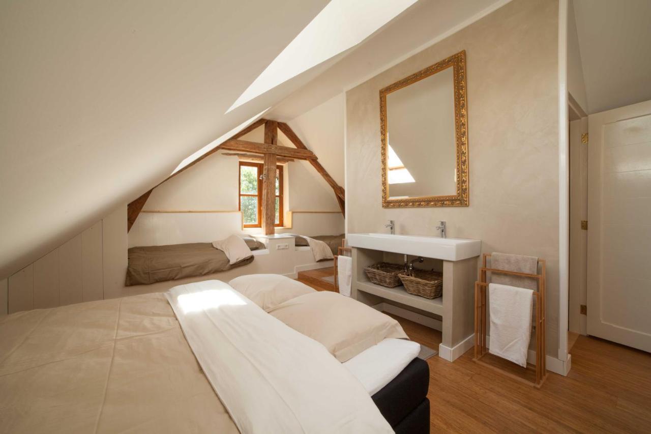 Maison Cimarron Bed and Breakfast Chateauroux-les-Alpes Exteriör bild