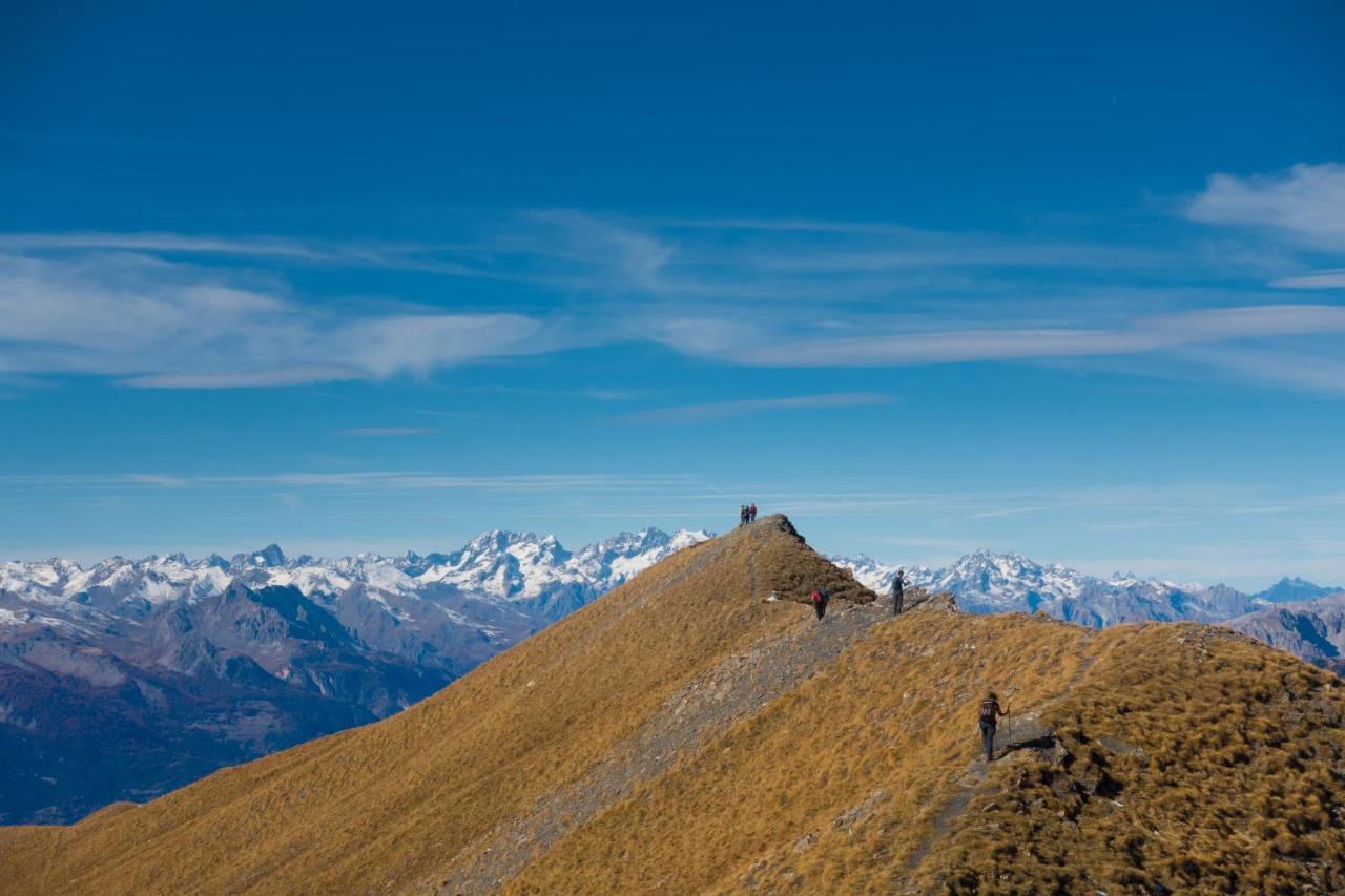 Maison Cimarron Bed and Breakfast Chateauroux-les-Alpes Exteriör bild